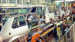 Er purzelte in ähnlich großen Stückzahlen vom Fließband wie einst der Käfer. Dessen Langlebigkeit hatte der Golf 1 jedoch nicht geerbt. (Bild: Volkswagen AG)