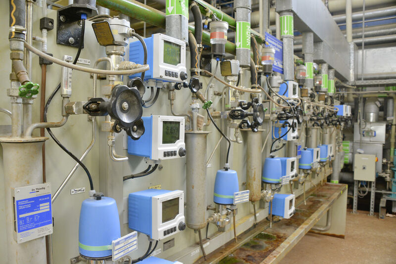 ...sondern auch in der Produktion: Überwachung der Leitfähigkeit und des pH-Wertes von Kondensatwasser. (Bild: Dow/H.Fechner)