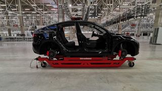 Druckguss-Maschinen der Superlative sollen künftig für den Bau des Model Y von Tesla auch in Deutschland zum Einsatz kommen.  (Otto)