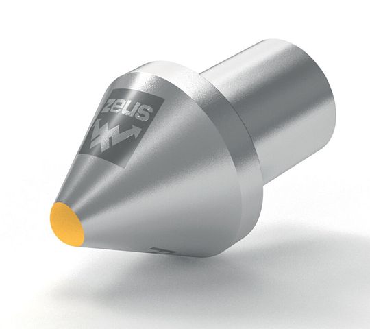 Hier blickt man auf ein Zeus-Diamant-Glättwerkzeug von Hommel+Keller. Damit könne man sich die üblichen Oberflächenbearbeitungen bis zu einer Härte von 65 HRC und bares Geld sparen. Hier mehr zu dieser kaltverformenden Alternative ...(Bild:  Hommel+Keller)