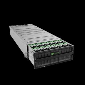 Mit der neusten Generation der Mozaic-3-HAMR-Festplatten sind bis zu 3,2 PB Kapazität mit einem Exos 4U100 möglich.(Bild:  Seagate)