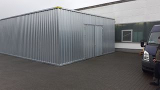 Reifenlagerhalle_fu_r_Autohaus_Wagner_aus_Nauort ()