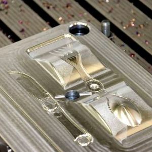 Einer der Formeinsätze für das von Reutlinger Masterstudenten entwickelte Esswerkzeug 3-2-eat!