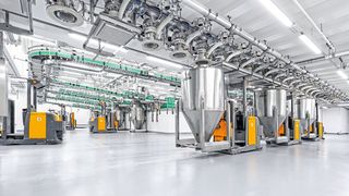 Die Containersysteme DCS ermöglichen eine absolut kontaminationsfreie Produktion.  (Bild: Daxner)