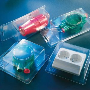 Die Verpackung schützt technische Teile vor äußeren Einflüssen.