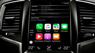 Software, z. B. für Infotainment-Systeme, soll künftig auf einem zentralen Betriebssystem laufen. (Volvo)
