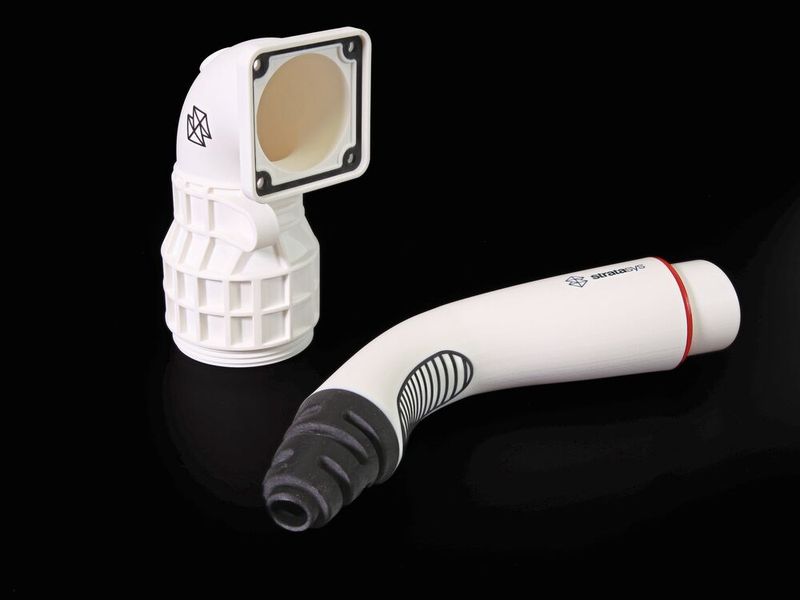 Platz 10: Neun Neuheiten aus der Additiven Fertigung. Darunter auch Stratasys, das mit Poly-Jet Tough-One White ein neues Material für seine Poly-Jet-Drucker eingeführt hat. Das Material zeichnet sich durch eine verbesserte Schlagfestigkeit und Flexibilität aus, die bohr-, fräs- und selbstschneidende Eigenschaften ermöglicht. (Bild: Stratasys)