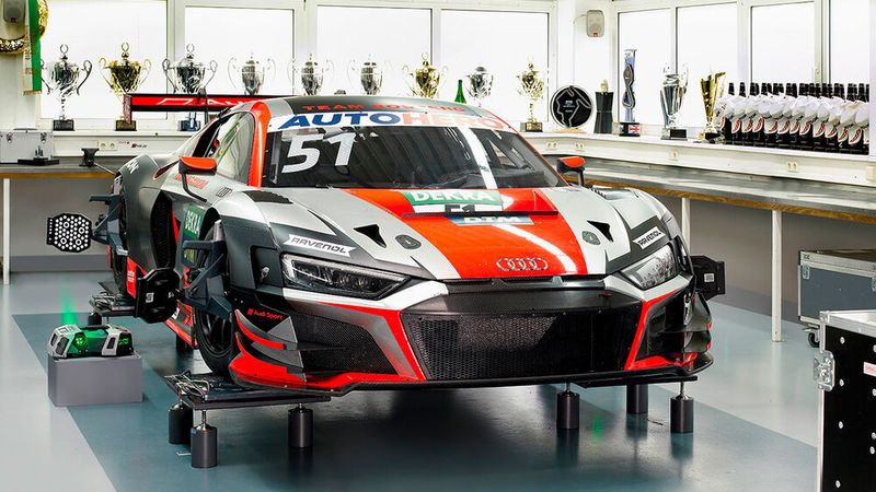 RaceScales und Q.Lign sind kompakt und kabellos und somit ideal für den Rennsport geeignet. (Beissbarth)