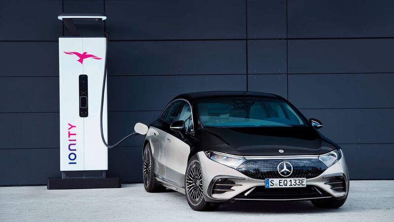Daimler ist einer der Ionity-Investoren. Daimler ist einer der Ionity-Investoren.