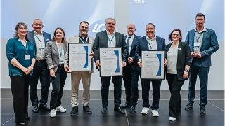 Die nominierten Mitarbeitenden des Fraunhofer IST sowie von Rohloff und Tantec gemeinsam mit Dr. Florian Löbermann, Hauptgeschäftsführer der IHK Braunschweig (2.v.l.) sowie Anke Bergmann (2 v.r.) und Marcus Brünnel (r.) von der IHK Braunschweig. (Bild: Andreas Rudolph)