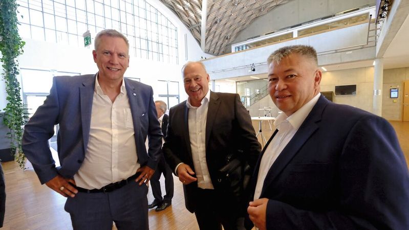 Führen jeweils den Vorsitz eines neuen BIV/ZVK-Ausschusses: (v. l.) René Gravendyk (Berufsbildung und Fachkräftesicherung), Detlef Peter Grün (Bürokratieabbau und Nachhaltigkeit) und Jeffrey Kilian (Handwerk und Handel).(Bild:  Zietz - VCG)