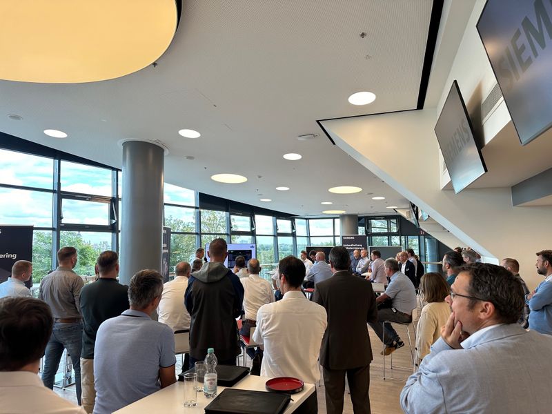 7) Siemens: Event „ Impulse zur digitalen Transformation“: Red Bull Arena Leipzig  (Bild: Siemens)