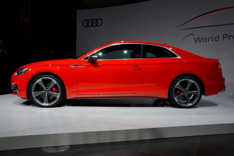 Auch die Wellenform der Karosserie ist eine Konstante. (Achter / »kfz-betrieb«)