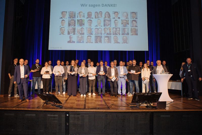 Ein Dankeschön und Applaus für die Impulsdozenten. (Bild: Astrid Piethan Fotografie)