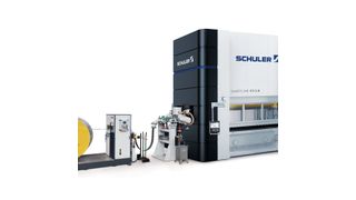 Dank des verlängerten Pressentischs bietet die Smartline EV 3.8 auch für komplexere Folgeverbundwerkzeuge genügend Platz. (Schuler)