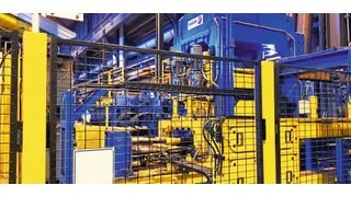 Bei einer Geschwindigkeit von 150 m/min. verarbeitet die Anlage höher feste Stähle mit hoher
Streckgrenze (1.500 N/mm2) und einer Materialstärke von bis zu 6 mm bei Coilbreiten von
1.550 mm. (Fagor Arrasate)