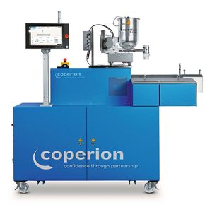 Der Doppelschneckenextruder ZSK eignet sich aufgrund seiner intensiven Dispergier- und Entgasungsleistung für das engergieeffiziente Chemische Recycling von gemischten Kunststoffabfällen.(Bild:  Coperion)