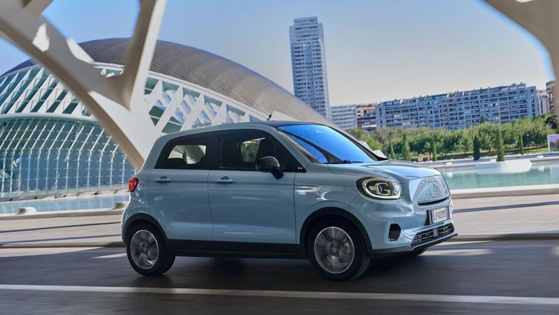 Der Kleinwagen T03 ist das erste Kind der Beziehung zwischen Leapmotor und Stellantis.(Bild:  Leapmotor)