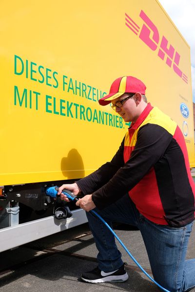 In drei Stunden soll der Work XL geladen sein. (Ford)