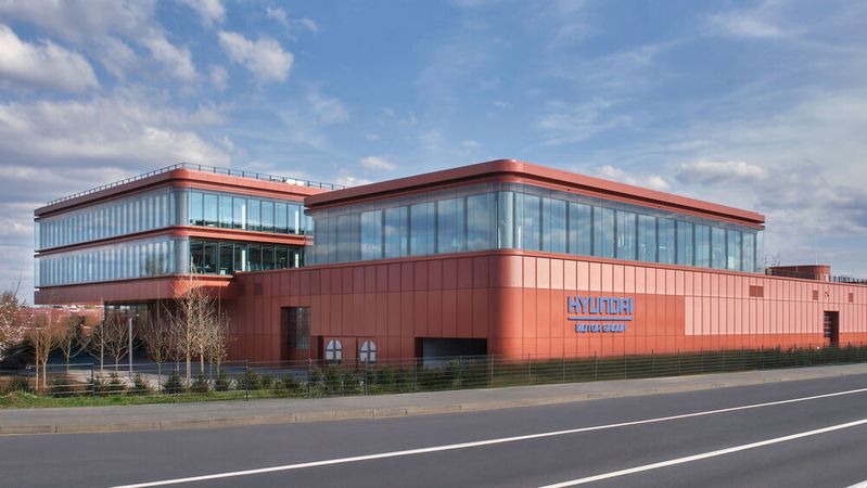 Hyundai hat sein europäisches Entwicklungszentrum in Rüsselsheim um einen „square campus” erweitert.(Bild:  Hyundai Motor Deutschland GmbH)