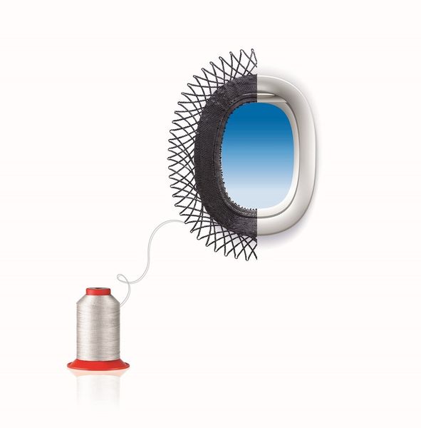 Die Amann & Söhne GmbH & Co. KG zeigt am Gemeinschaftstand Leichtbau aus Baden-Württemberg die Comphil-Finishing-Technologie: Sie trage zu einer besseren Faser-Matrix-Haftung bei, verbessere die Verarbeitbarkeit (Nähen, Wirken, etc.) und erhöhe die Produktivität. Die Tailored-Fibre-Placement-Fäden werden etwa zur Herstellung von Fensterrahmen für die Luftfahrtindustrie verwendet. (Bild: Amann Group)