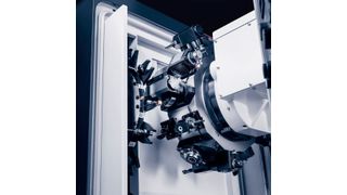 Hwacheon zeigt auf der Metav 2018 die Universal-Drehmaschine C1 mit  18-fach-BMT-55-Revolver mit Werkzeugantrieb. (Hwacheon)