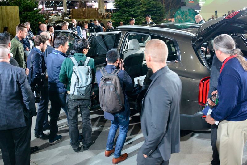SUV gleich Begeisterung: Auf der Messe war erneut der Niedergang der klassischen Limousine erneut greif- und sichtbar. (NAIAS)