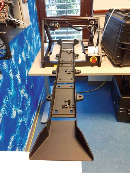 Stefan Kaiser setzt auf zukunftsweisende Technologien in seiner Pressenfertigung. Darunter auch addititve Fertigung mit Kunststoff und Metall. (Bild: VCG/Finus)