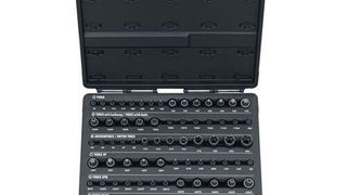 Die in Weiss aufgedruckte Beschriftung ist dank hohem Kontrast gut lesbar und nicht wie bei ähnlichen Werkzeugsets einfach in das Plastikmaterial eingegossen. (Würth)