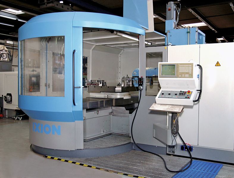Bild 1: Die Experimente wurden mit einem Tiefbbohrbearbeitungszentrum vom Typ TLF 1004 des Herstellers Ixion am Institut für Spanende Fertigung der TU Dortmund durchgeführt. (Bild: ISF)