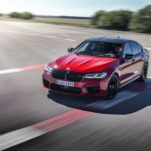 BMW hat den M5 und den M5 Competition neu aufgelegt.(Bild:  BMW)