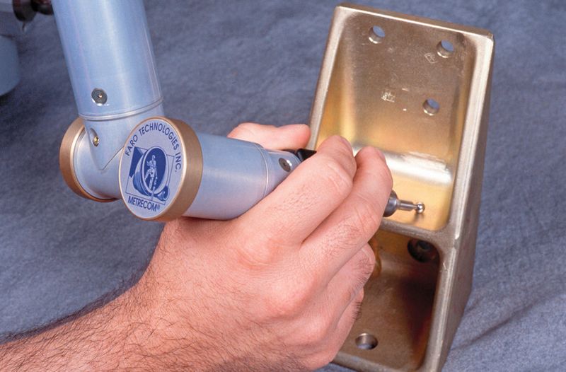 Das Analysesystem Metrecom ist nach dem computer-gestützten Knie-Analsyesystem Genucom das zweite Produkt, das Faro auf den Markt bringt.  (Faro)