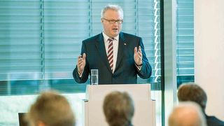 Hessens CIO, Finanzminister Thomas Schäfer, will die Zusammenarbeit zwischen Bund, Ländern und Kommunen verbessern (Bild: Innenministerium Hessen)