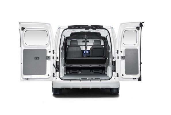 Der elektrische Kleintransporter Nissan e-NV200 verbindet das Beste aus zwei Welten (Nissan)