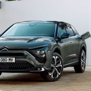 Citroën kehrt mit dem C5 X in die Mittelklasse zurück.(Bild:  William CROZES @ Continental Productions/Citroën)