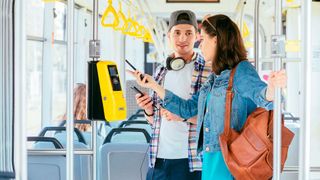 ePayment-Lösungen können Kommunen effizienter, bürgerfreundlicher und nachhaltiger machen (Iryna - stock.adobe.com)