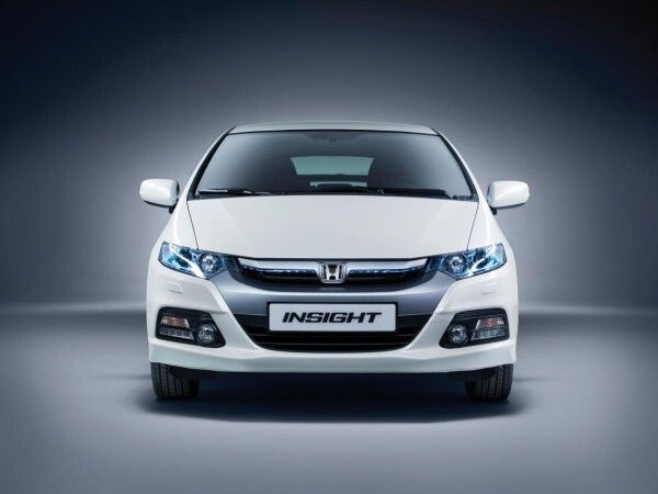 Der jüngste Modelljahrgang des Insight ist äußerlich u.a. an einem neuen Kühlergrill zu erkennen (Bild: Honda)