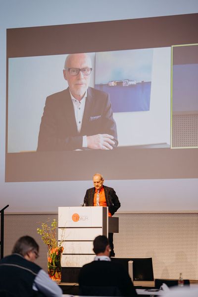 Der Wettbewerbswächter Dr. Andreas Ottofülling war online zugeschaltet. Sein Thema: Wettbewerbsrechtliche Fallstricke bei der Digitalisierung. (Bild: Knüttel | BKfotofilm)