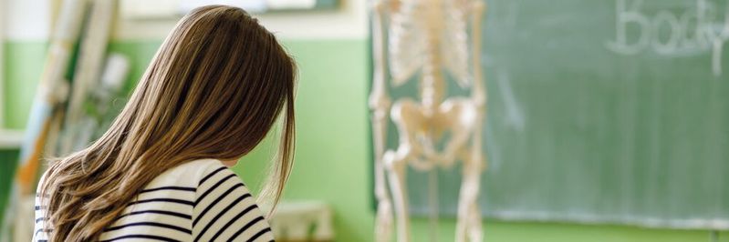 Um digitalen Unterricht an deutschen Schulen durchführen zu können, müssen weitere Fördermittel bereit gestellt werden.(Bild:  andreaobzerova - stock.adobe.com)