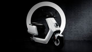 Der chinesische E-Roller-Hersteller Niu bringt im nächsten Jahr ein Zweirad mit Natrium-Ionen-Akku auf den Markt.  (Bild: Niu)