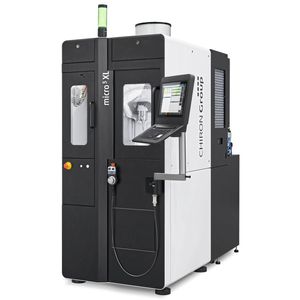 Auf dem diesjährigen Chiron Open House 2025 feierte die Micro5 XL Weltpremiere, das neue „Must have“ für die anspruchsvolle Mikrobearbeitung.(Bild:  Chiron Group)