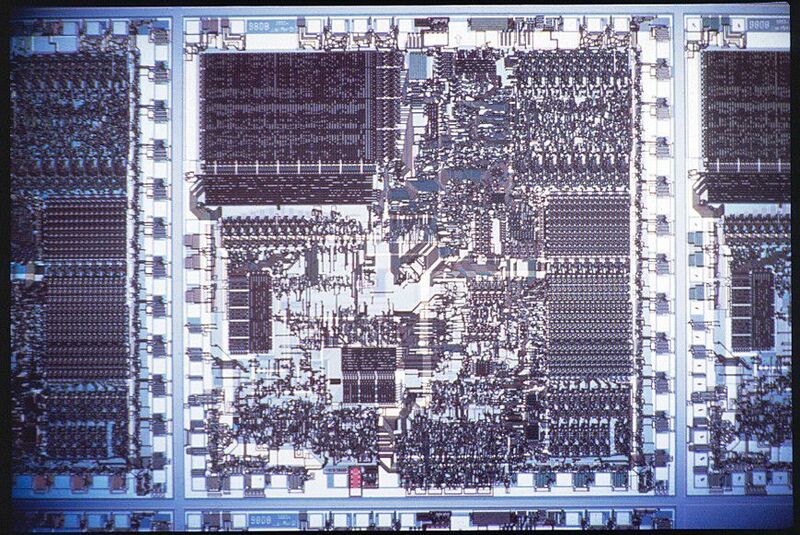 Der 8086 bestand aus etwa 29.000 Transistoren. (Intel)