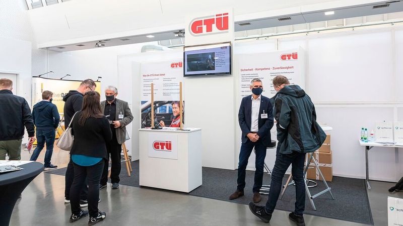 Von den Sponsoren war lediglich die GTÜ in Würzburg vertreten. Auch die Automechanika musste wegen der aktuellen Corona-Lage leider auf eine Standpräsenz verzichten. (Stefan Bausewein)