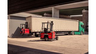 Der FLM 25 ist der erste Mitnahmestapler mit Mittelsitz der FL-Baureihe von Palfinger. (Bild: Palfinger)