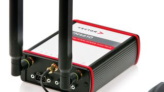 Vector hat das Netzwerk-Interface VN4610 vorgestellt. Es handelt sich dabei, um eine spezielle Lösung für IEEE-802.11p- und CAN-(FD)-basierte Anwendungen. (Vector)