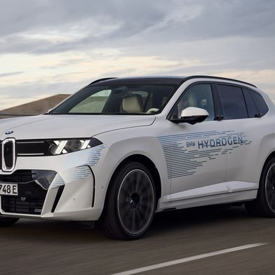 BMW will den iX5 Hydrogen im Jahr 2028 auf den Markt bringen. (Bild: BMW)