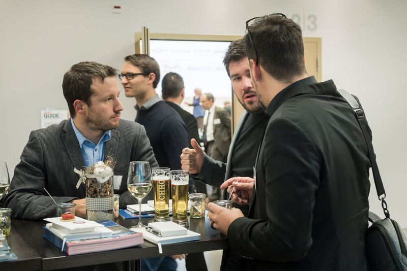 Die Pausen wurden für das Networking und Gespräche genutzt. (Thomas Entzeroth)