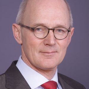 „Die Teilbranchen der allgemeinen Lufttechnik bieten schon heute ein erhebliches Potenzial zur Steigerung der Energieeffizienzt“, sagte Dr. Thomas Schräder, Geschäftsführer des Fachverbands Allgemeine Lufttechnik im VDMA. 
