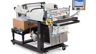 Die neuen APS-Systeme erledigen Kommissionierung, Verpackung, Etikettierung und Frankierung in einem Arbeitsgang. (APS)