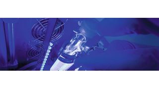 Bestrahlungsapparatur im Institut für Anorganische Chemie I: Hier wurden Messungen für die aktuelle Publikation durchgeführt (Heiko Grandel)